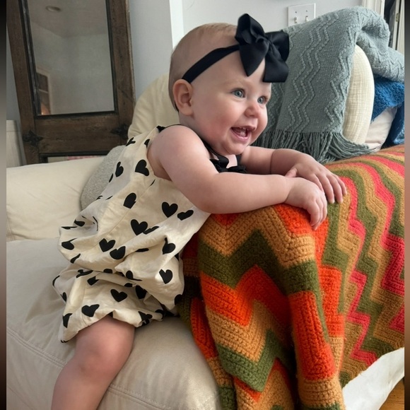 Toddler Bubble Bow Short Set - Picture 4 of 5